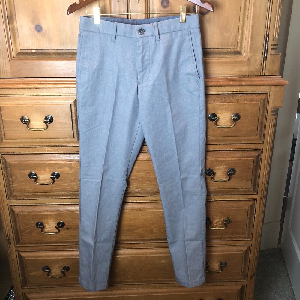 Old Navy Ultimate Slim Built in Flex 29 x 30 Gray